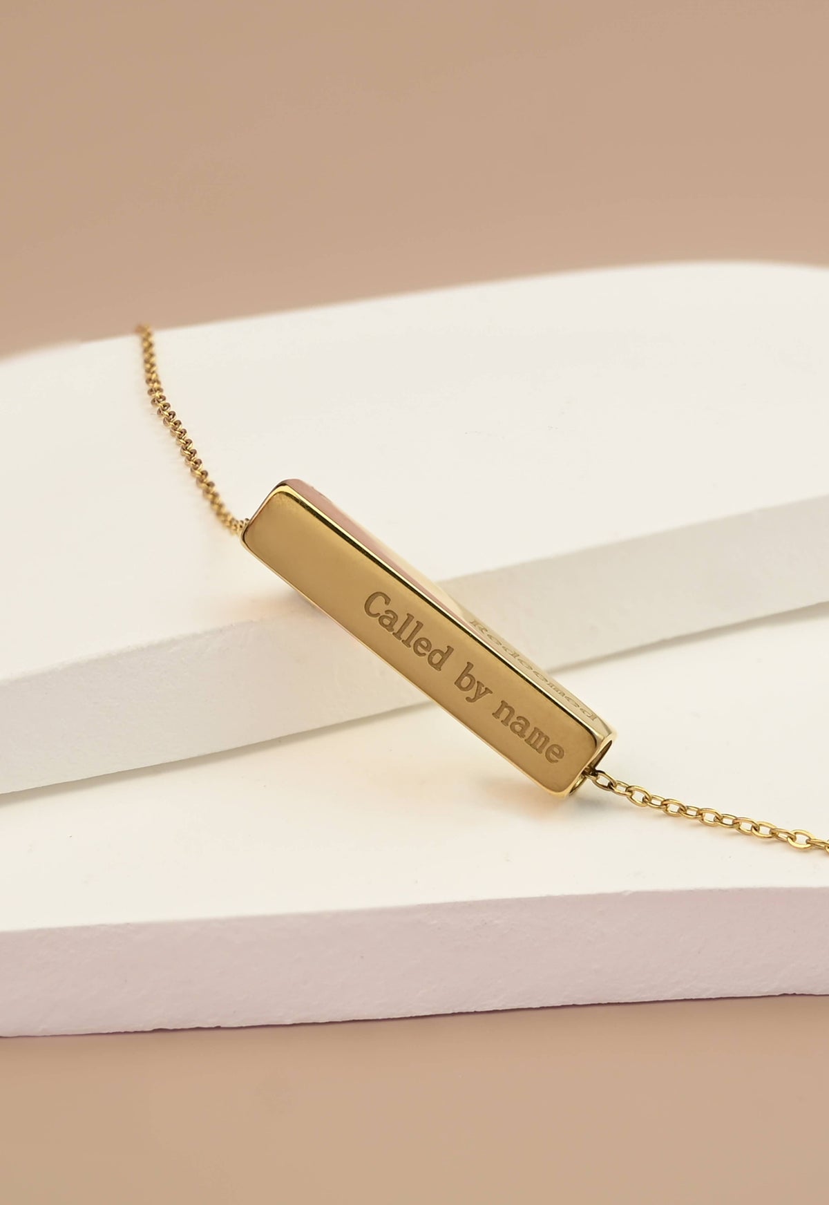 The Chosen Four-Sided Necklace Gold