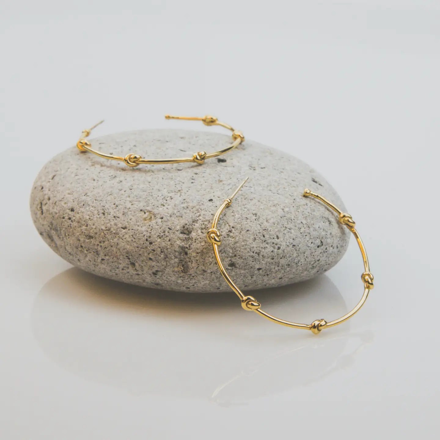Knots of Freedom Hoops Earrings ( Color Gold)